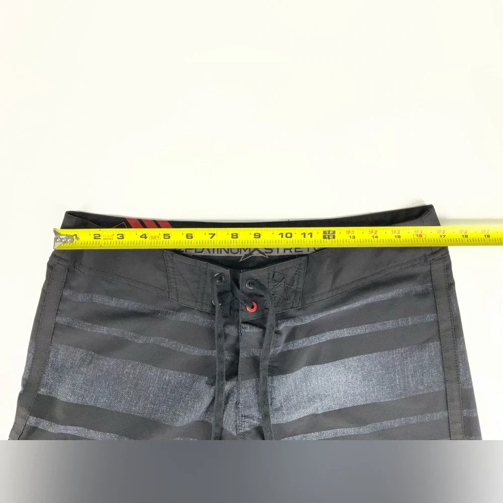 Billabong‎ Platinum Stretch Men's Black and Gray Striped Board Shorts Size 34